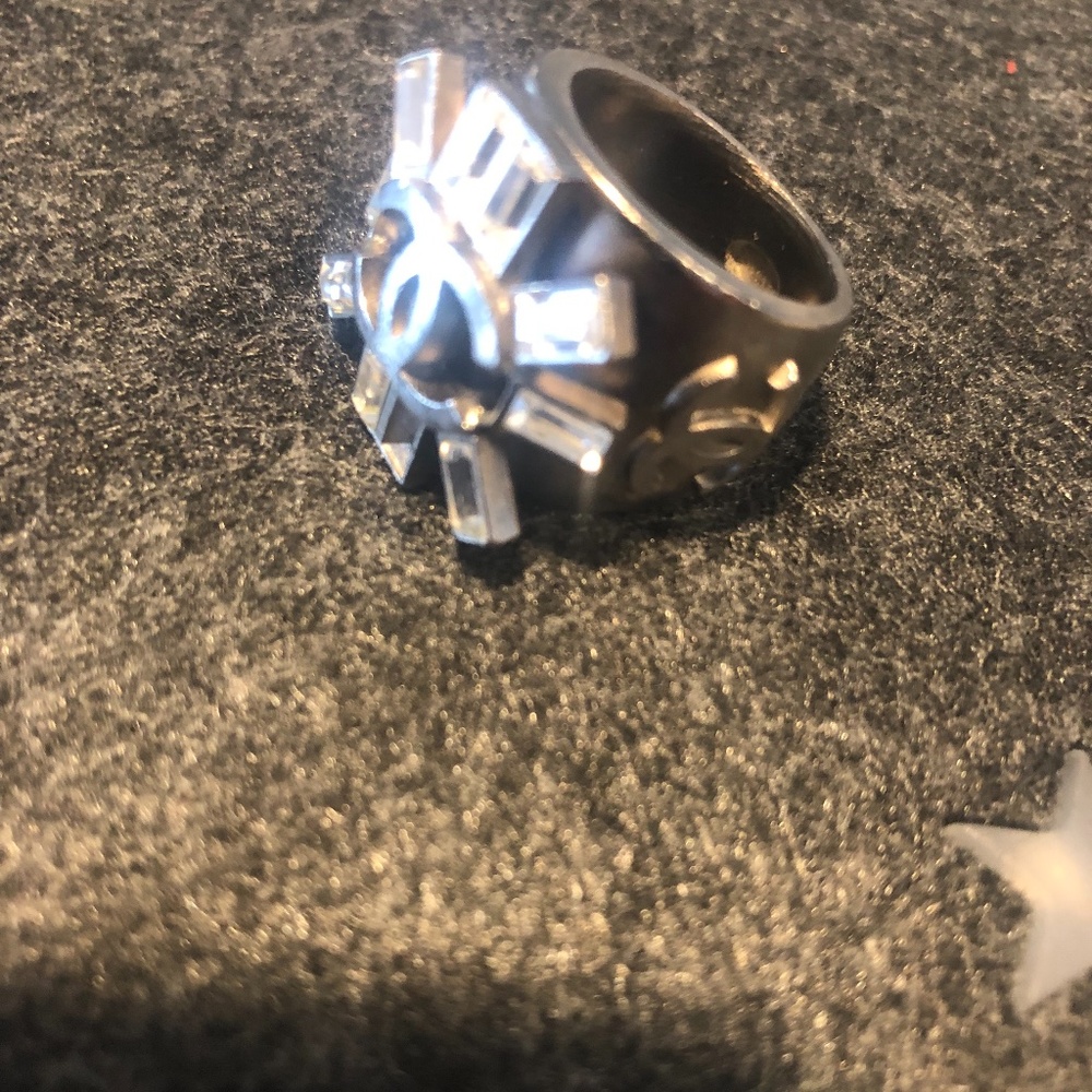 Chanel ring